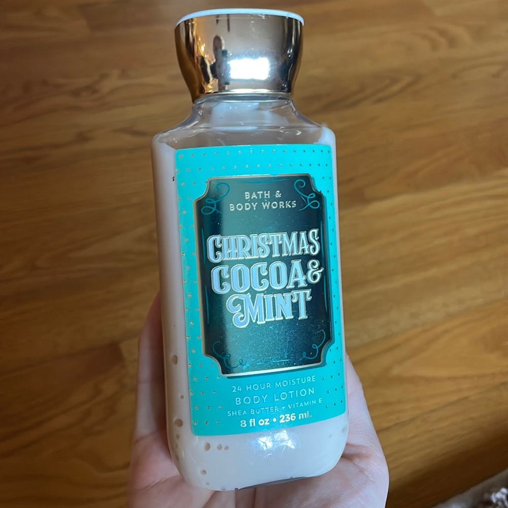 🌲 bath & body works christmas cocoa & mint body lotion new 8 oz